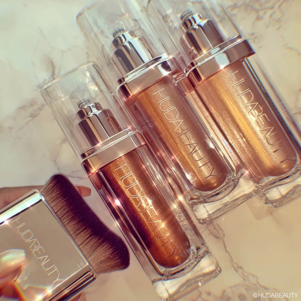 HUDA BEAUTY NYMPH All Over Body Highlighter